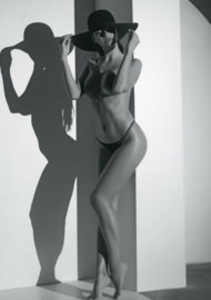 Голая Яна Кошкина