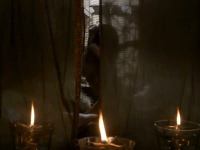 Секс Клэр Форлани в сериале Камелот