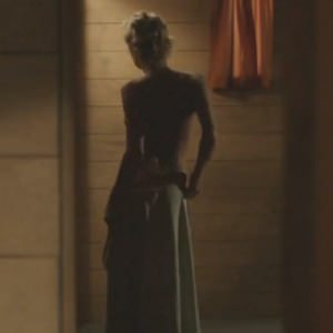 Голая Памела Андерсон в фильме Человеческий сад