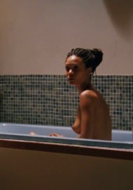 golaya-tendi-nyuton Голая грудь Тэнди Ньютон