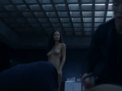 golaya-tendi-nyuton-mir-dikogo-zapada-3 Голая Тэнди Ньютон в сериале Мир Дикого запада