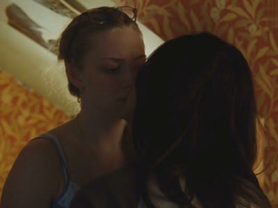 megan-foks-celuetsya-s-devushkoj-2 Меган Фокс целуется с девушкой