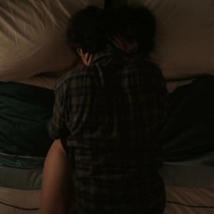 paren-pytaetsya-trahnut-skarlett-johansson-2 Парень пытается трахнуть Скарлетт Йоханссон