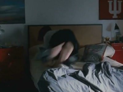 Попа Энн Хэтэуэй в фильме День святого Валентина