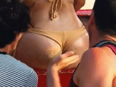 Попа Ким Кардашьян