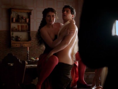 Пожилую Ассумпту Серну трахают