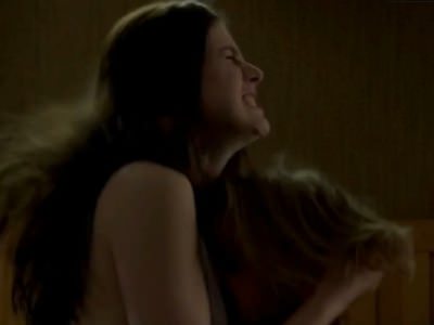 seks-aleksandry-daddario-stoyanka-2 Секс Александры Даддарио в фильме Стоянка