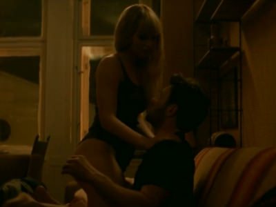 seks-dzhennifer-lourens-krasnyj-vorobej-1 Секс Дженнифер Лоуренс в фильме Красный воробей