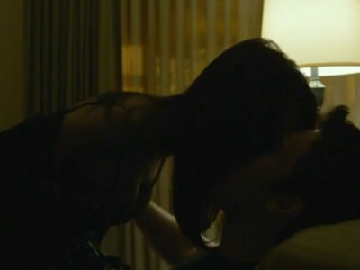 seks-emili-ratakovski-ischeznuvshaya-2 Секс Эмили Ратаковски в фильме Исчезнувшая