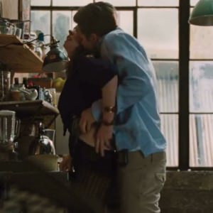 Секс Энн Хэтэуэй в фильме Любовь и другие лекарства