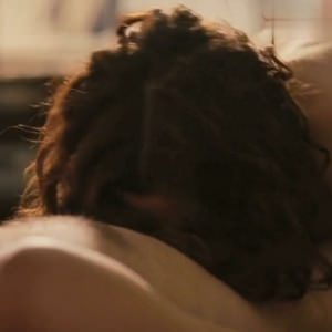 Секс Энн Хэтэуэй в фильме Любовь и другие лекарства