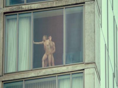 seks-rakom-v-ofise-s-emi-hargrivz-1 Быстрый секс раком в офисе с Эми Харгривз