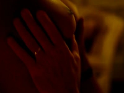 shennon-kejn-trahaetsya-v-poze-naezdnicy-4 Шеннон Кэйн трахается в позе наездницы