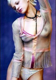 Азия Ардженто в трусиках