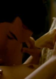 Голая грудь молодой Эбби Корниш