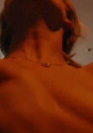 Сосок Кристины Асмус крупным планом