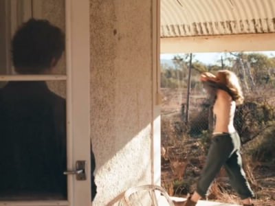 golaya-mejv-dermodi-krasivaya-kejt-1 Голая Мейв Дермоди в фильме Красивая Кейт