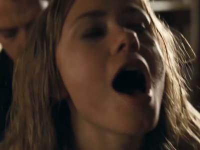 golaya-mejv-dermodi-krasivaya-kejt-2 Секс Мейв Дермоди в фильме Красивая Кейт