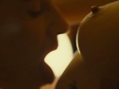 majkl-fassbender-trahaet-devushek-styd-3 Майкл Фассбендер трахает девушек в фильме Стыд