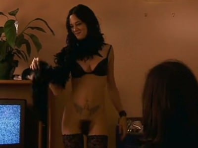 Голая Азия Ардженто в фильме Пурпурная дива