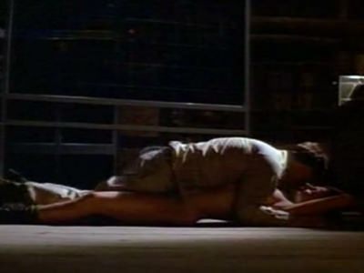 Полковник связал и изнасиловав девушку на службе