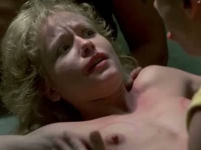 banda-podrostkov-iznasilovali-studentku-v-tualete-3 Банда подростков изнасиловали студентку в туалете