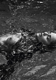 golaya-sheron-stoun-89 Голая грудь Шерон Стоун