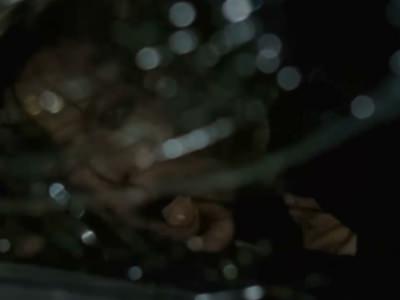 dvoe-muzhchin-pobili-muzha-i-iznasilovali-zhenu-v-lesu-1 Двое мужчин побили мужа и изнасиловали жену в лесу