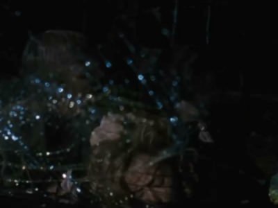 dvoe-muzhchin-pobili-muzha-i-iznasilovali-zhenu-v-lesu-3 Двое мужчин побили мужа и изнасиловали жену в лесу