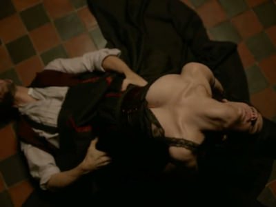 Ева Грин получает оргазм в сериале Страшные сказки