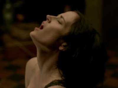 Ева Грин получает оргазм в сериале Страшные сказки