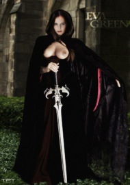 Голая грудь Евы Грин