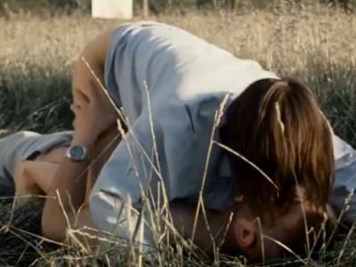 seks-v-pole-s-krasivoj-devushkoj-tempo-girl-4 Секс в поле с красивой девушкой в фильме Tempo Girl