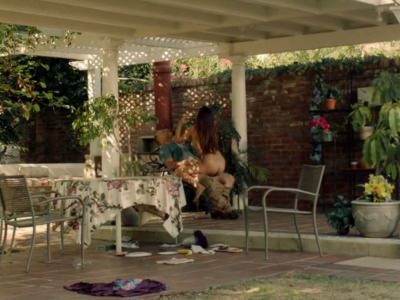 sluzhanka-razdelas-pered-hozyainom-i-byla-ottrahana-4 Служанка занимается сексом с хозяином