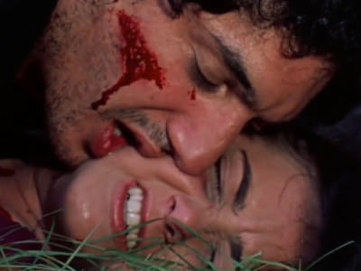 ubijca-iznasiloval-devushku-pered-smertyu-2 Убийца изнасиловал девушку перед смертью