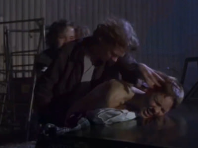 Изнасилование молодой Хилари Суэнк в фильме Парни не плачут