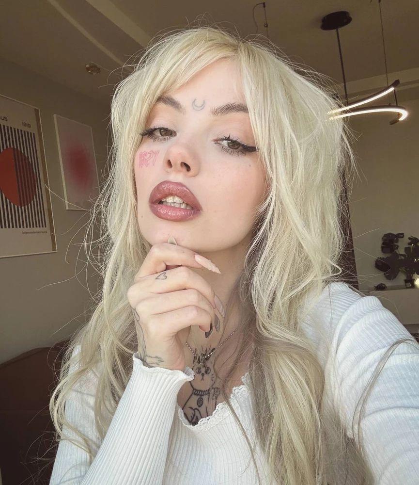 Даша Каплан слитые откровенные фото без цензуры