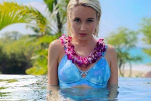 Клава Кока слитые откровенные фото без цензуры