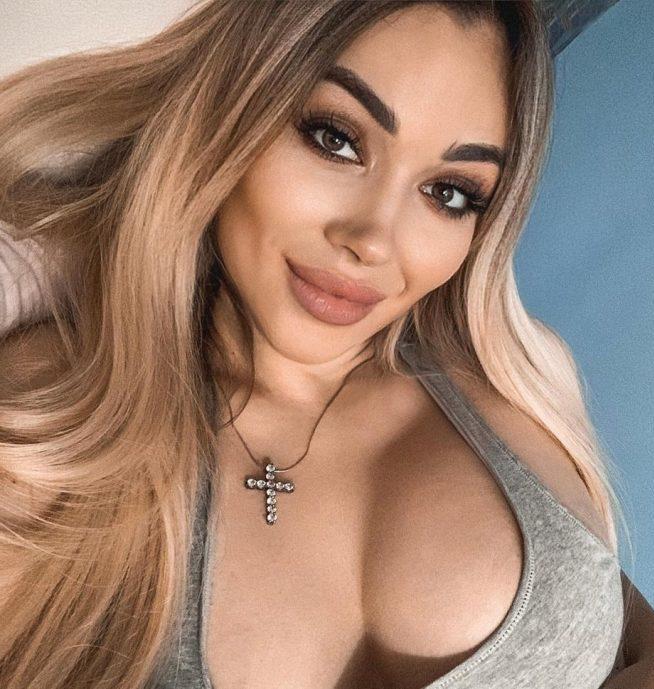 Анна Костенко слив горячих фото