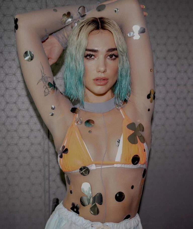 Dua Lipa горячие фотосеты звезд