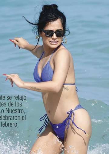 Слив Бекки Джи (Becky G) — слитые фото 18+