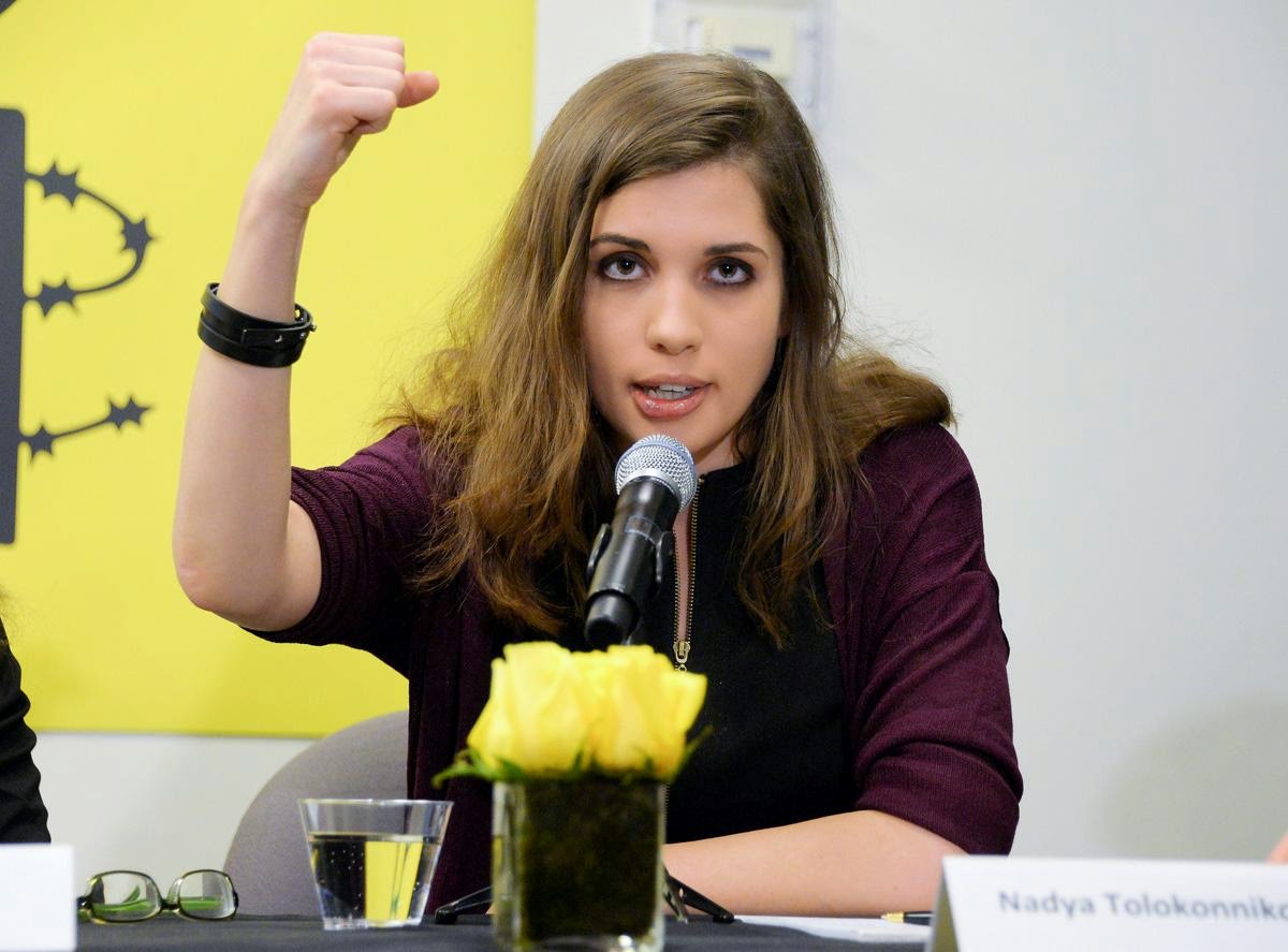 Толоконникова Надя интимные фото | Кто она такая?