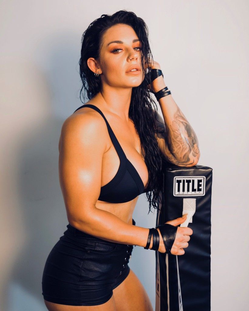 Бонин Селест домашние фото | Биография без прикрас