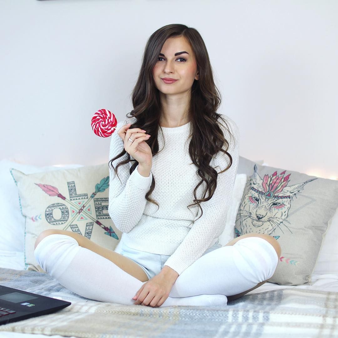 Венум Алена домашние фото | Биография без прикрас