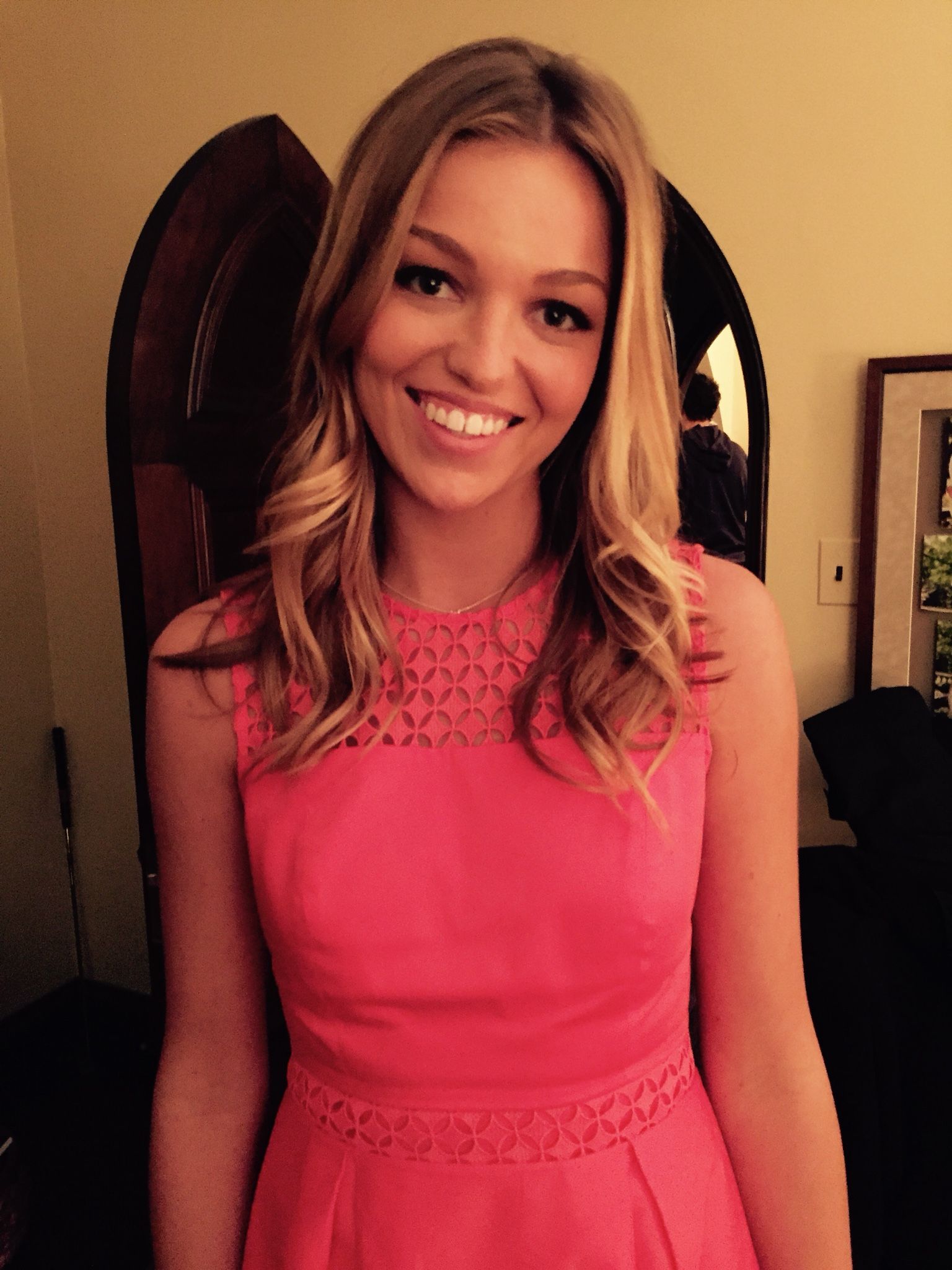 Симмонс Лили интимные фото | Кто она такая?