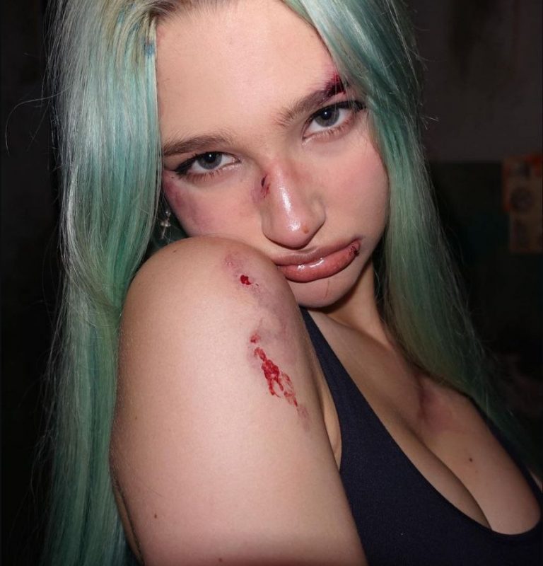 Лиза Анохина в нижнем белье | Скрытая съемка