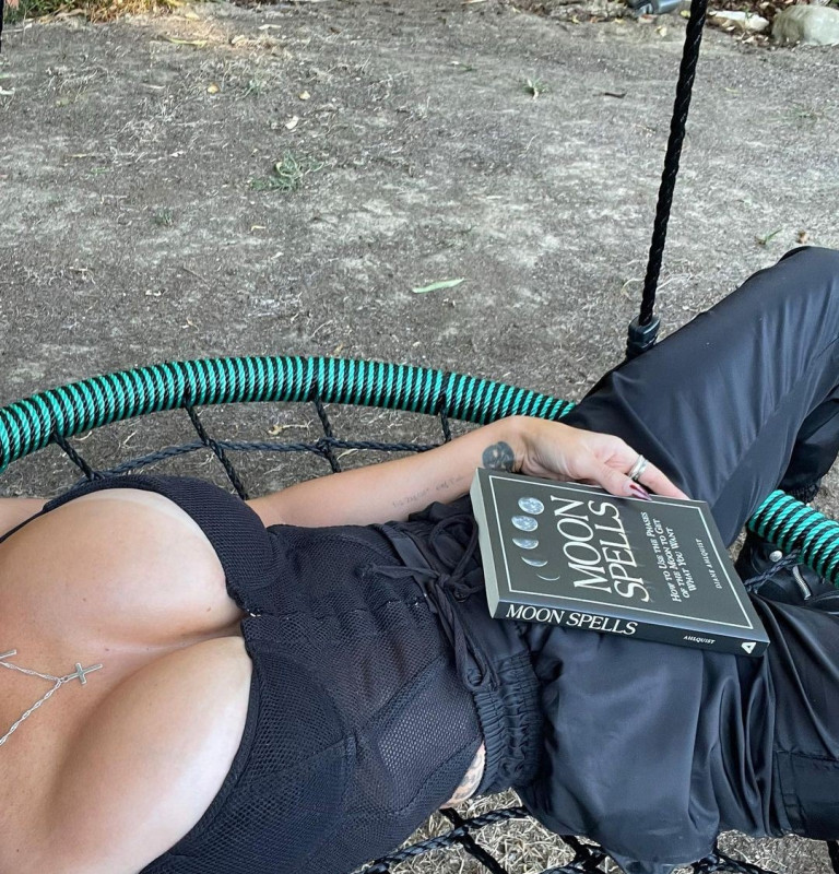 Меган Фокс в нижнем белье | Контент 18+