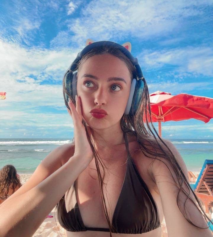 Мейби Бэйби скандальное фото | Моменты со съемок