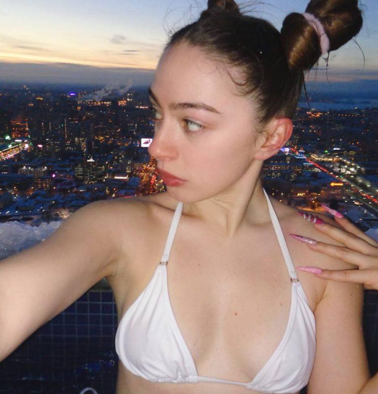 Мейби Бэйби скандальное фото | Моменты со съемок