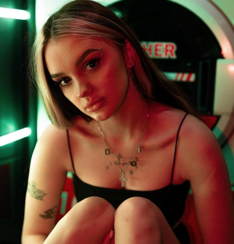 Дарьяна Галлавич контент 18+ | Закрытый архив